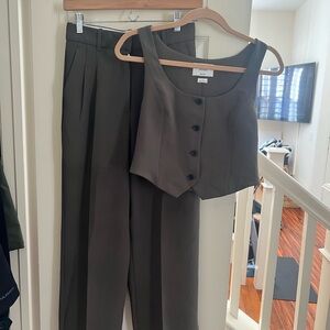 Aritzia Women's Green Pants and Vest Set